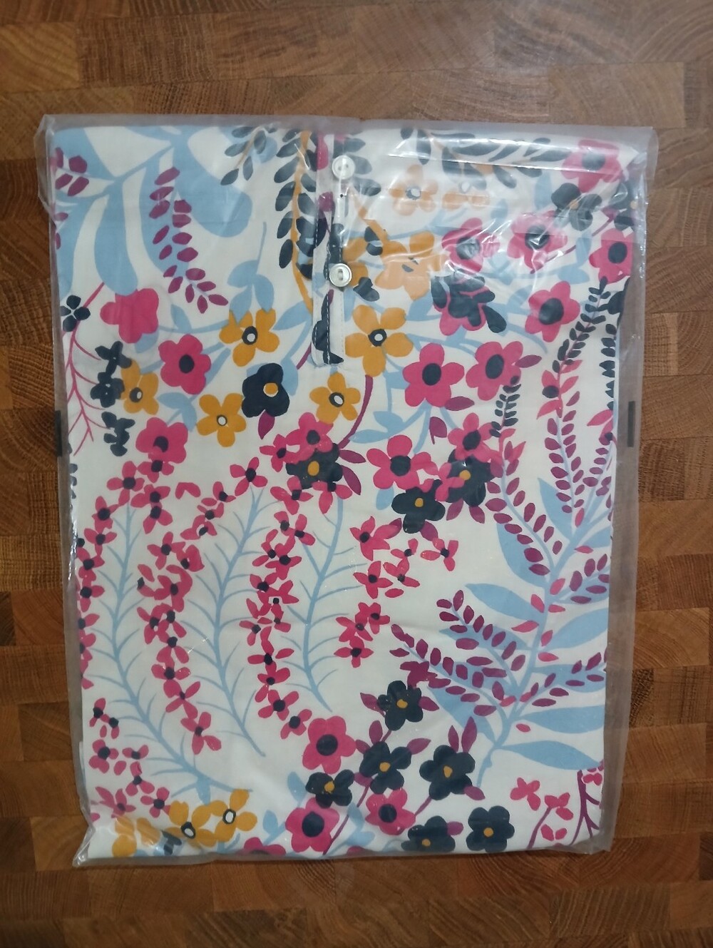 🆕️ Talbots Blouse - Picture 2 of 3